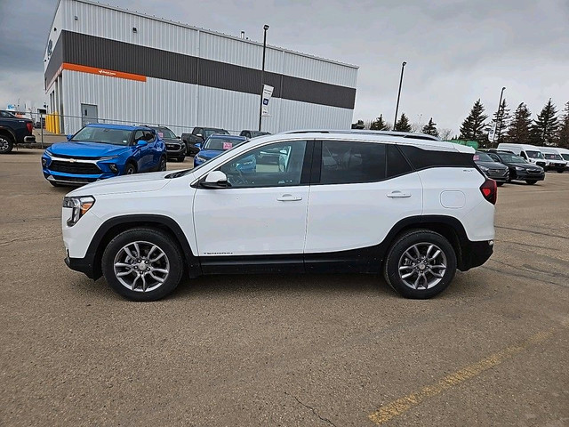 2022 GMC Terrain SLT LOADED! PANO ROOF LEATHER HEATED SEATS in Cars & Trucks in Red Deer - Image 2