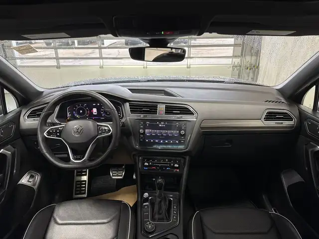 2022 Volkswagen Tiguan Highline R-Line AWD - NAV, Memory Seat, B in Cars & Trucks in Strathcona County - Image 18