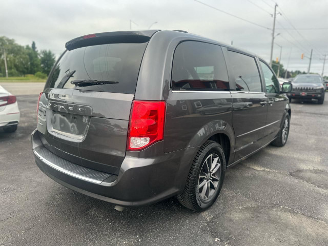2017 Dodge Grand Caravan SXT Premium Plus in Cars & Trucks in London - Image 3