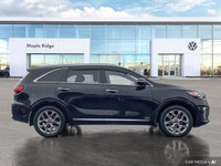 This Kia Sorento delivers a Regular Unleaded V-6 3.3 L/204 engine powering this Automatic transmissi... (image 5)