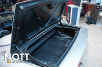 Key Features: RWD, Pop Up Headlights, Fully Independent Suspension, Limited Slip Differential, Power... (image 6)
