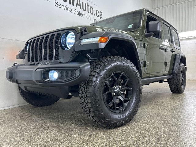 2024 Jeep Wrangler Willys WILLYS/AUTO/2 TOPS/WIDESCREEN/PREM... in Cars & Trucks in Belleville - Image 4