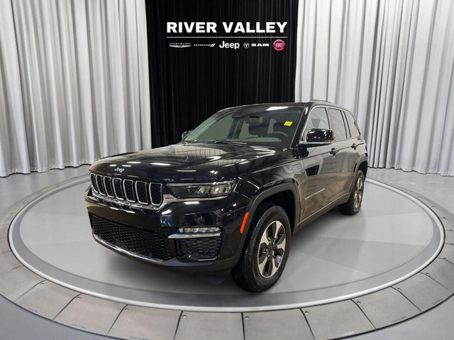 2023 Jeep Grand Cherokee 4xe in Cars & Trucks in Strathcona County - Image 3