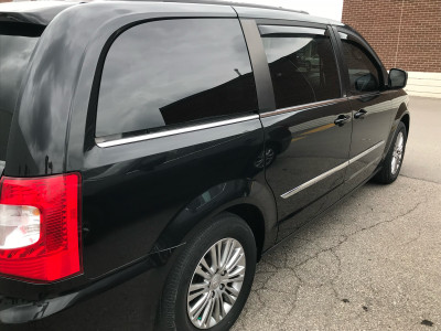 2013 Chrysler Town & Country Touring