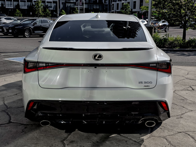 2022 Lexus IS 300 | F-SPORT 2 Pkg | AWD | Lexus Certified in Cars & Trucks in City of Toronto - Image 4