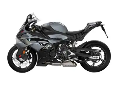 Base MSRP: $21,445Factory Upgrades:Anti-Theft Alarm SystemDynamic PackageM Billet PackM Forged Wheel...