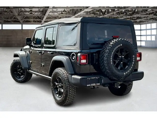 2022 Jeep Wrangler Willys 4Dr | Soft Top | Alpine | Tow Package  in Cars & Trucks in Mississauga / Peel Region - Image 13