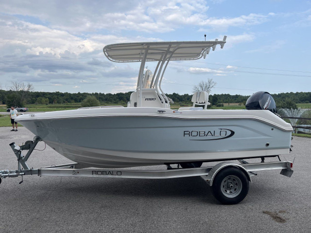2024 Robalo R180 in Powerboats & Motorboats in Kawartha Lakes - Image 4