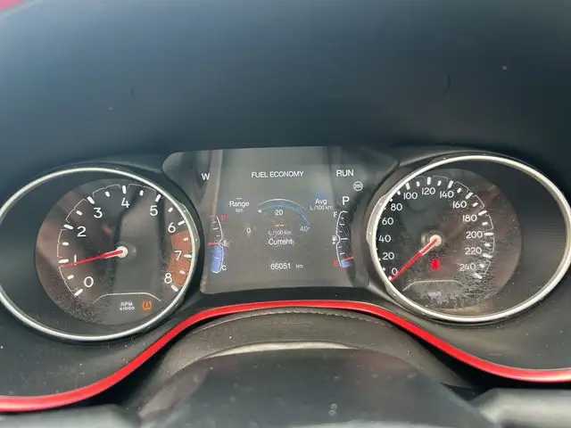 2021 Jeep Compass Trailhawk in Cars & Trucks in Ottawa - Image 17