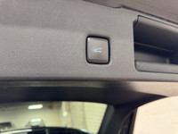 EQUIPPED WITH: BLUETOOTH - NAVIGATION - BACKUP CAMERA - APPLE CARPLAY - COMFORT ACCESS - LEATHER INT... (image 8)