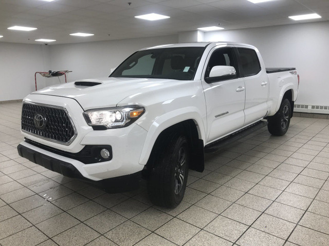 2019 Toyota Tacoma 4X4 SR5 in Cars & Trucks in Calgary - Image 2