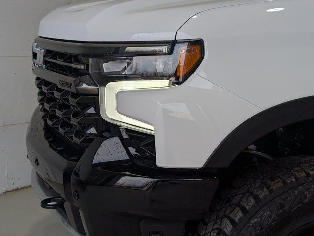 2025 Chevrolet Silverado 1500 ZR2- Trailering Pkg -Technology in Cars & Trucks in Barrie - Image 2