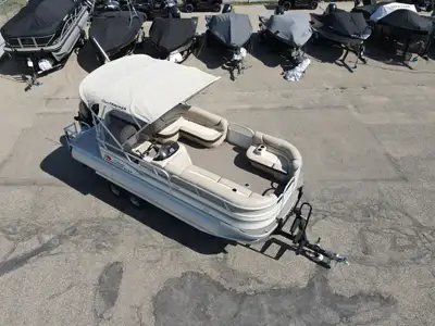 Sun Tracker Party Barge RF 22 XP3 - TRITOON $56,995 -$2,000 [ SUN CHECK CASH ] $54,995 with Mercury...