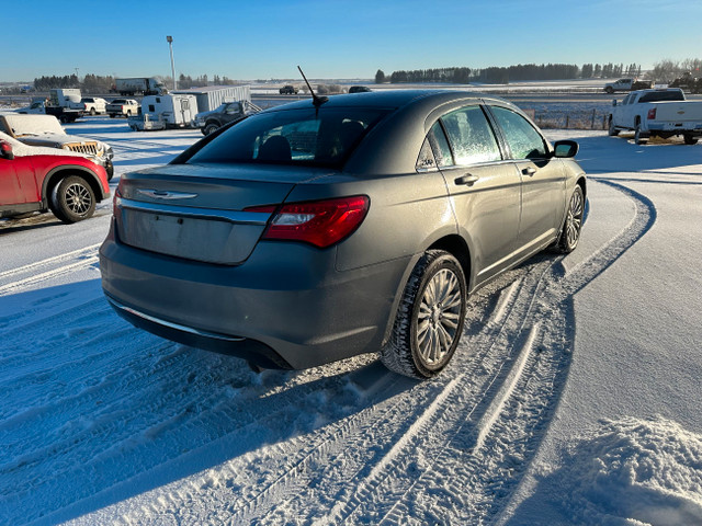2012 Chrysler 200 Touring - NEW BRAKES AND TIRES!  SALE ONLY $73 in Cars & Trucks in Red Deer - Image 4