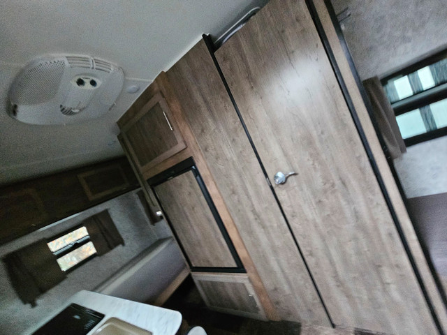 PROLITE EVASION 2022 AIR CLIM / PROPANE DOUBLE / CABINETS EXTRA in Travel Trailers & Campers in Laurentides - Image 2
