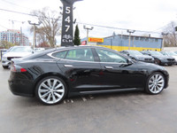 85D AWD - LOW LOW KMS - 100% CANADIAN VEHICLE Visit Our Website @ EliteLuxuryMotors.ca _____________... (image 8)