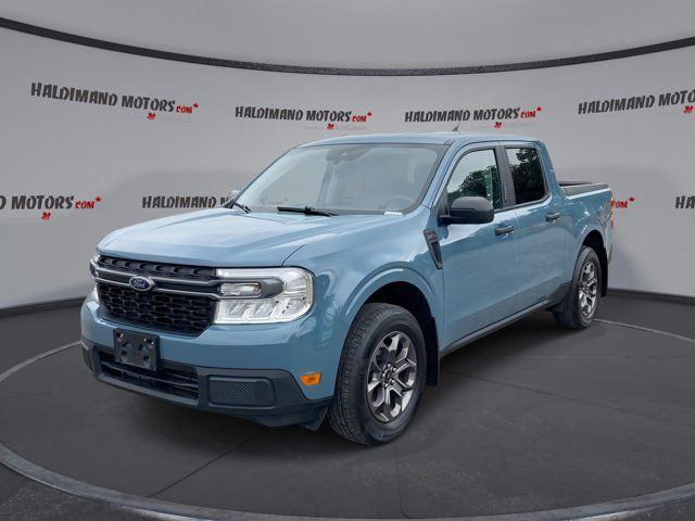 2022 Ford Maverick XLT in Cars & Trucks in Hamilton