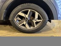 Welcome Ontario customers! All our vehicles are Ontario safety check/e-tested. We offer financing ad... (image 9)