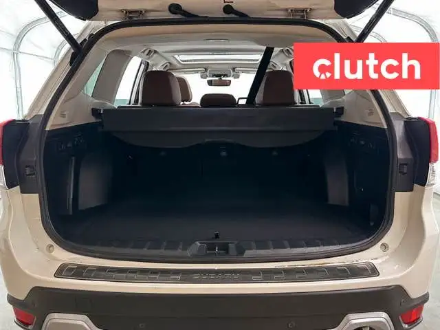 2021 Subaru Forester Premier AWD w/ EyeSight Pkg. w/ Apple CarPl dans Autos et camions dans Bedford - Image 42