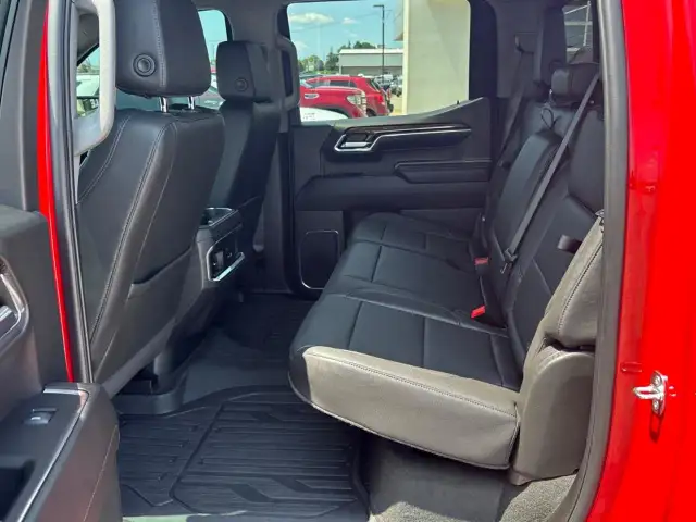 2024 GMC Sierra 1500 Elevation ONE OWNER // PURCHASED HERE //... in Cars & Trucks in Barrie - Image 8