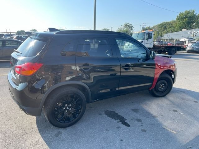 2017 Mitsubishi RVR in Cars & Trucks in City of Montréal - Image 4