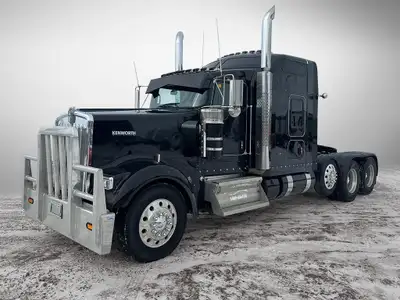 Notes: Status: AVAILABLE Engine Make: CUMMINS Engine HP: 565 Trans Model: RTLO18918B Rear Axle Weigh...
