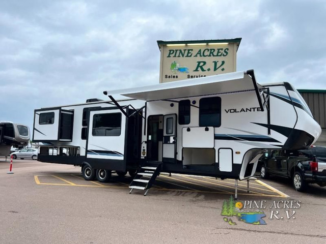 2022 CrossRoads RV Volante 3860RL .....Sold by Luc LaPointe in Travel Trailers & Campers in Moncton