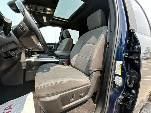 2022 Ram 1500 Classic BASE dans Autos et camions dans Ville d’Edmonton - Image 14