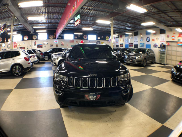 2018 Jeep Grand Cherokee LAERDO 4WD AUTO B/SPOT A/CARPLAY BACKUP in Cars & Trucks in City of Toronto - Image 2