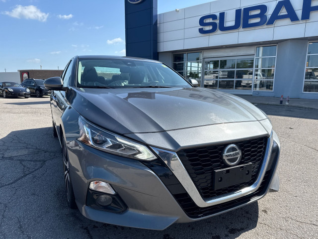2020 Nissan Altima 2.5 Platinum Platinum! Winter Tires in Cars & Trucks in Markham / York Region - Image 2
