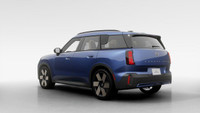 Le tout nouveau *MINI Countryman Cooper SE 2025* est aussi audacieux et aventurier que vous. Que vou... (image 1)