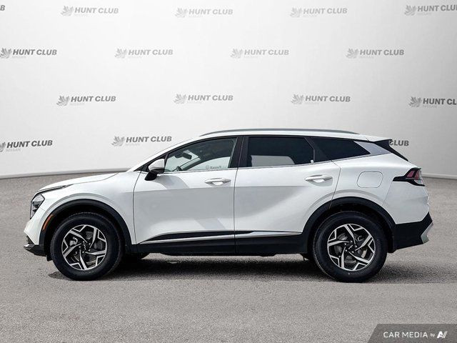 2023 Kia Sportage LX in Cars & Trucks in Ottawa - Image 3