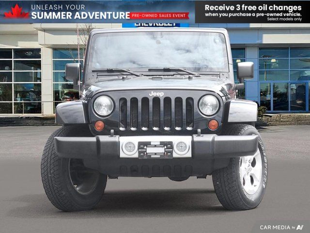 2013 Jeep Wrangler Sahara in Cars & Trucks in Oshawa / Durham Region - Image 2