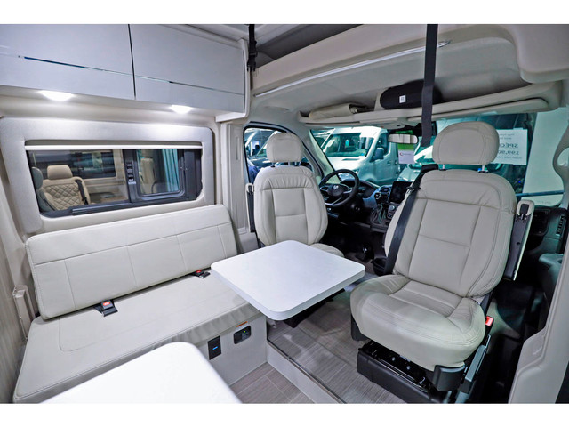  2024 Thor Motor Coach Tellaro 20J Classe B 2024 NEUF ! Blanc +  in Travel Trailers & Campers in Laval / North Shore - Image 4