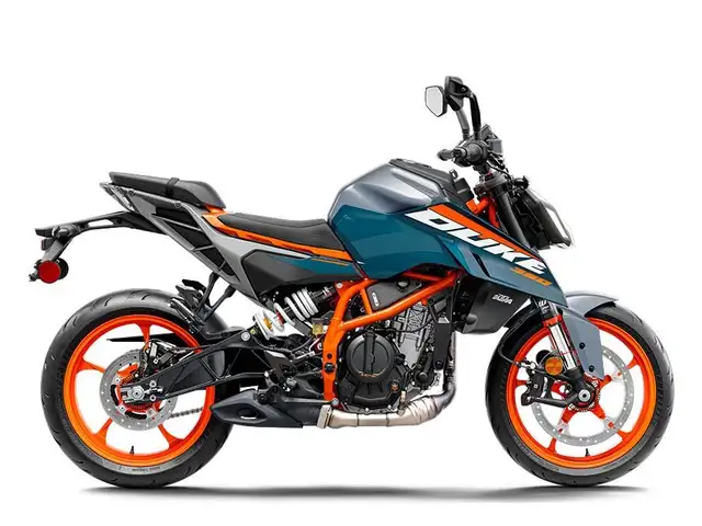 2024 KTM 390 DUKE in Sport Touring in Granby - Image 2