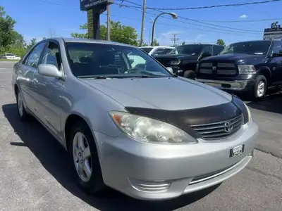 2006 TOYOTA Camry LE
