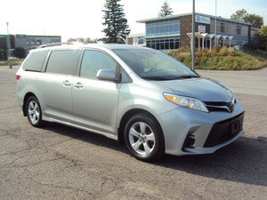 2019 Toyota Sienna LE, 8-PASSENGER, BACK UP CAM, HEATED SEATS, POWER SLIDING DOORS, WINTER TIRES ON RIMS