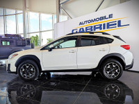 Comes equipped with: Power Mirrors, Sunroof , Halogen Headlamps, Courtesy lights, LED Headlights, LE... (image 8)