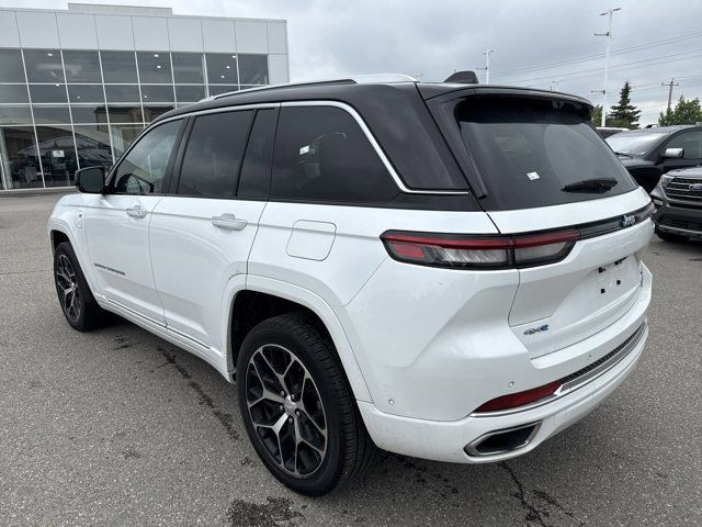 2022 Jeep Grand Cherokee 4xe Summit Reserve in Cars & Trucks in Calgary - Image 2