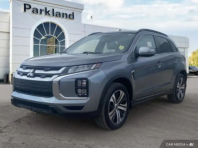 2020 Mitsubishi RVR in Cars & Trucks in St. Albert - Image 2