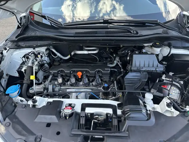 2019 Honda HR-V Touring l One Owner l Clean CarFax l Local Vehic in Cars & Trucks in Calgary - Image 27