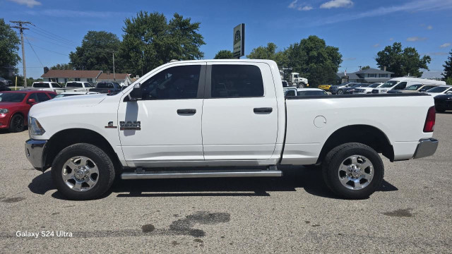 2017 RAM 3500 SLT in Cars & Trucks in London - Image 2