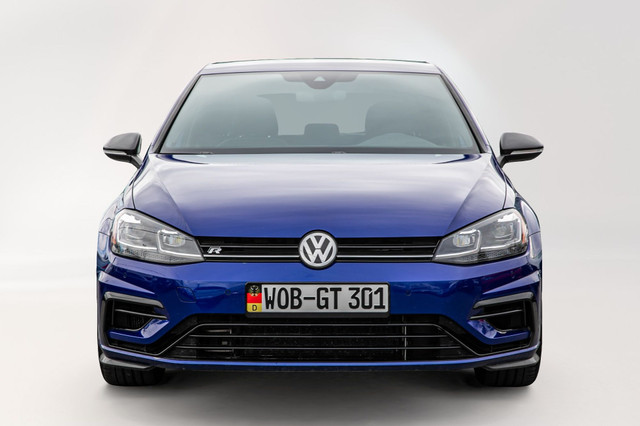2019 Volkswagen Golf R Carbon Pack | Driving Assistance | Manuel in Cars & Trucks in Longueuil / South Shore - Image 2