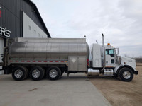 1 Owner!! 2007 Kenworth T800 Tri Drive Tanker Truck LAZER INOX TC407 Stainless 22,000L KMS: 615,008... (image 5)