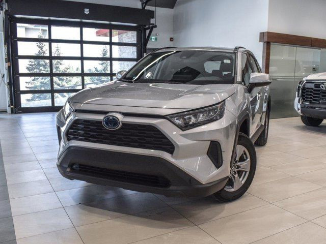 2022 Toyota Rav4 Hybrid LE in Cars & Trucks in Calgary - Image 4