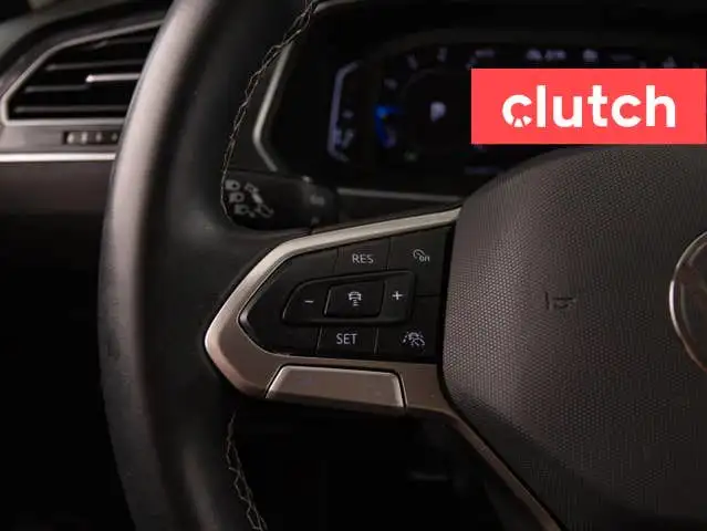 2022 Volkswagen Tiguan Comfortline AWD w/ Apple CarPlay & Androi in Cars & Trucks in City of Toronto - Image 26