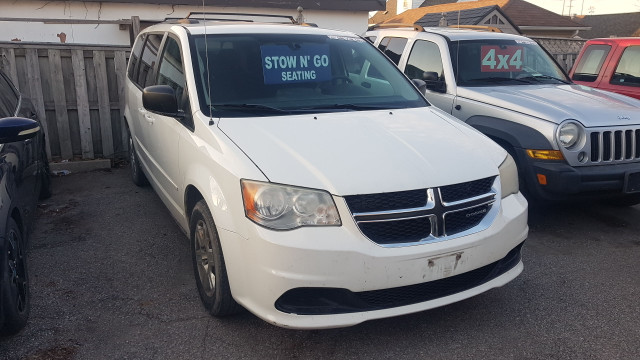 2012 Dodge Grand Caravan SXT in Cars & Trucks in Oshawa / Durham Region - Image 3