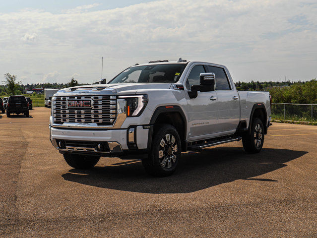 2025 GMC Sierra 3500HD Denali in Cars & Trucks in Strathcona County - Image 4