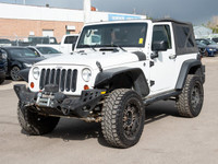 4x4, 3.6L V6, 6-Speed Manual, Winch, Fox Suspension, Steel Front Bumper, Side Steps, A/C, This 2 Doo... (image 9)