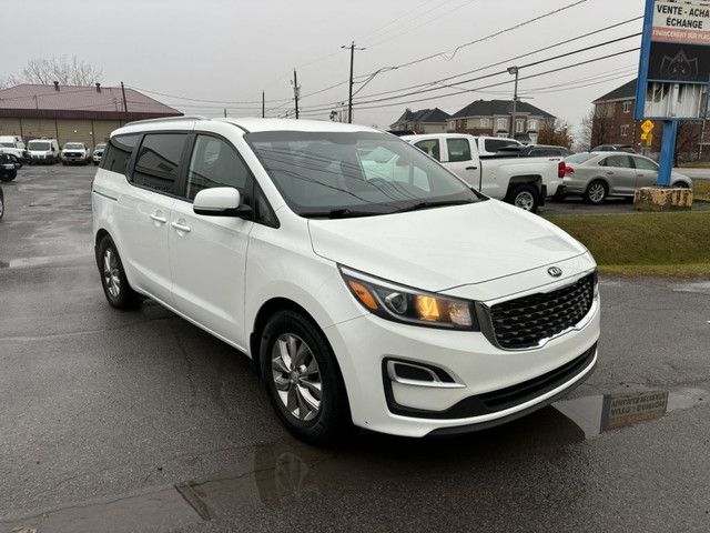 2021 KIA Sedona LX in Cars & Trucks in Laval / North Shore - Image 4
